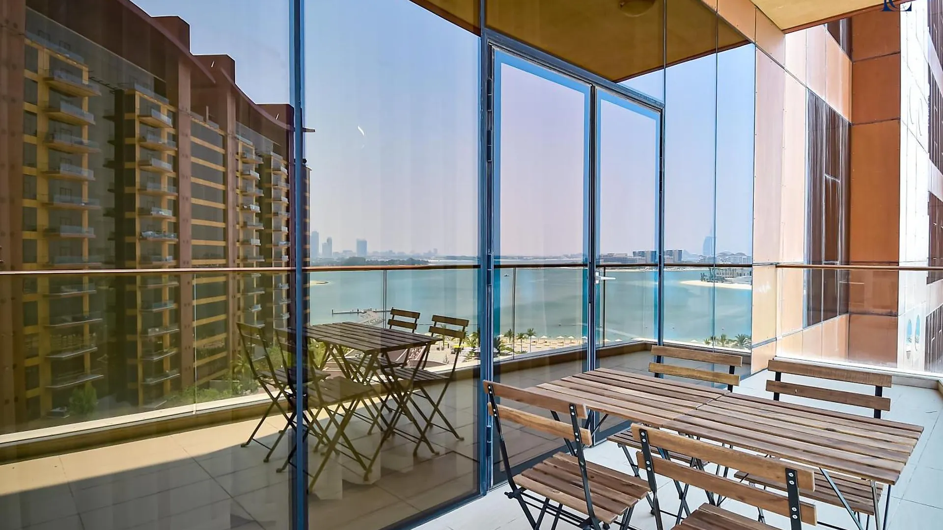 Luxury Escapes - Ocean-View Retreat 1-Bedroom Apartment At Tiara Residence Palm Dubai